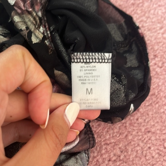 Sheer Floral Bodysuit Size M - Picture 5 of 9